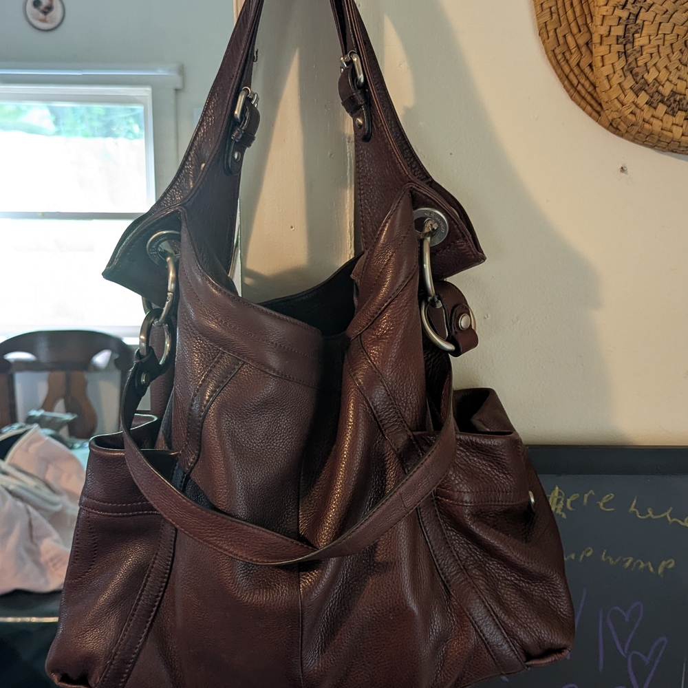 B. Makowsky Rich Brown Leather Bag - Picture 2 of 7
